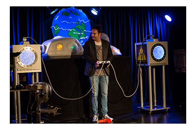 Premiere von ALLES AUSSER IRDISCH am 23.11.2014 im Berliner O-Ton Theater